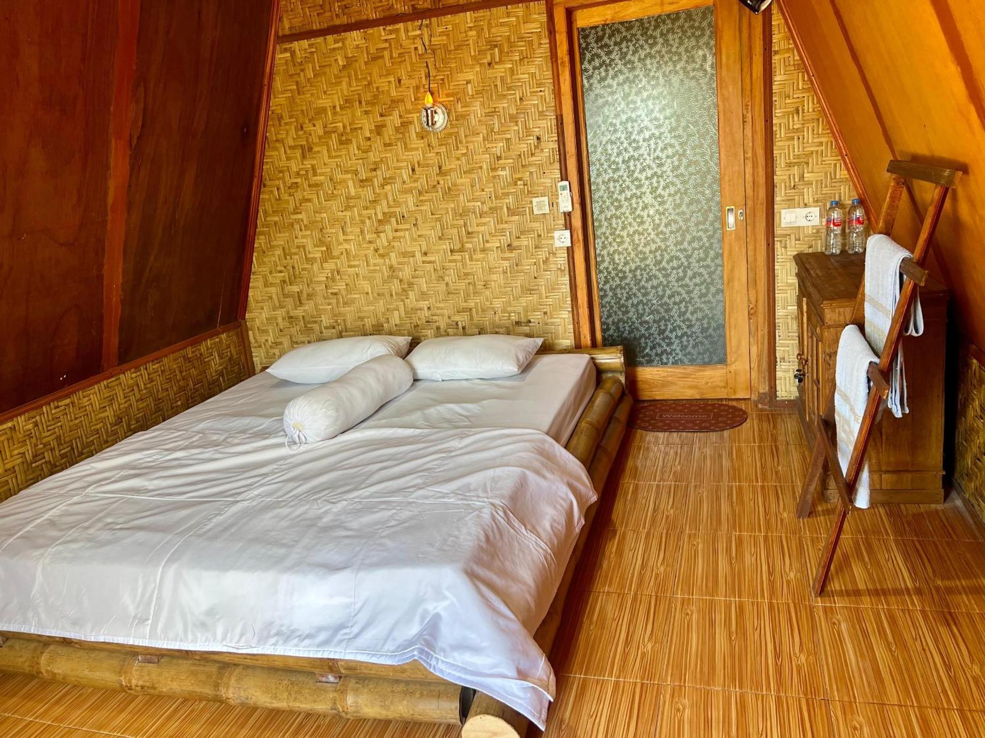 Muni'S Terrace Bungalow Kotaraja Buitenkant foto